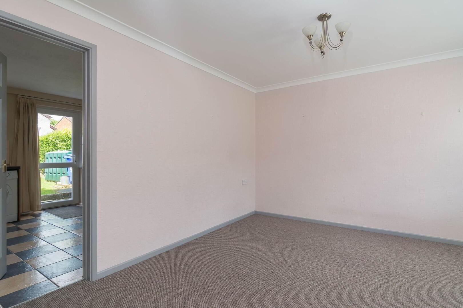 5 Rathmore Park 2 of 8