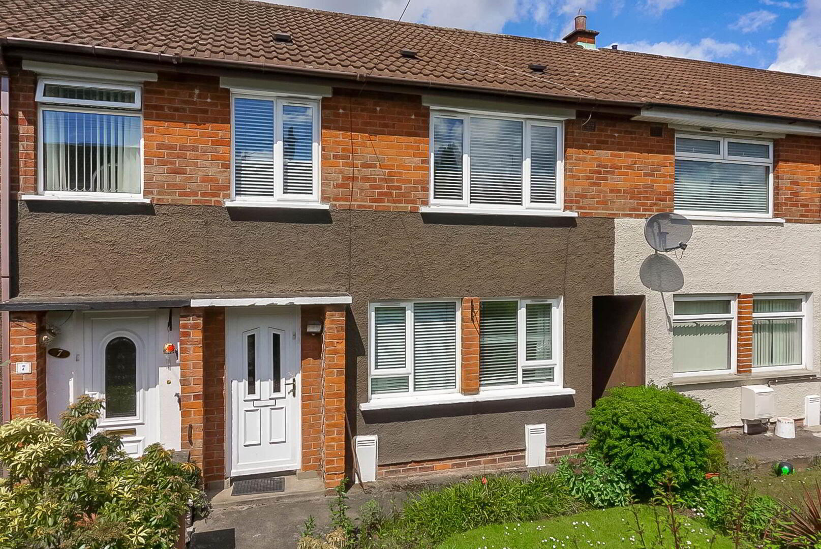 5 Rathmore Park 1 of 8