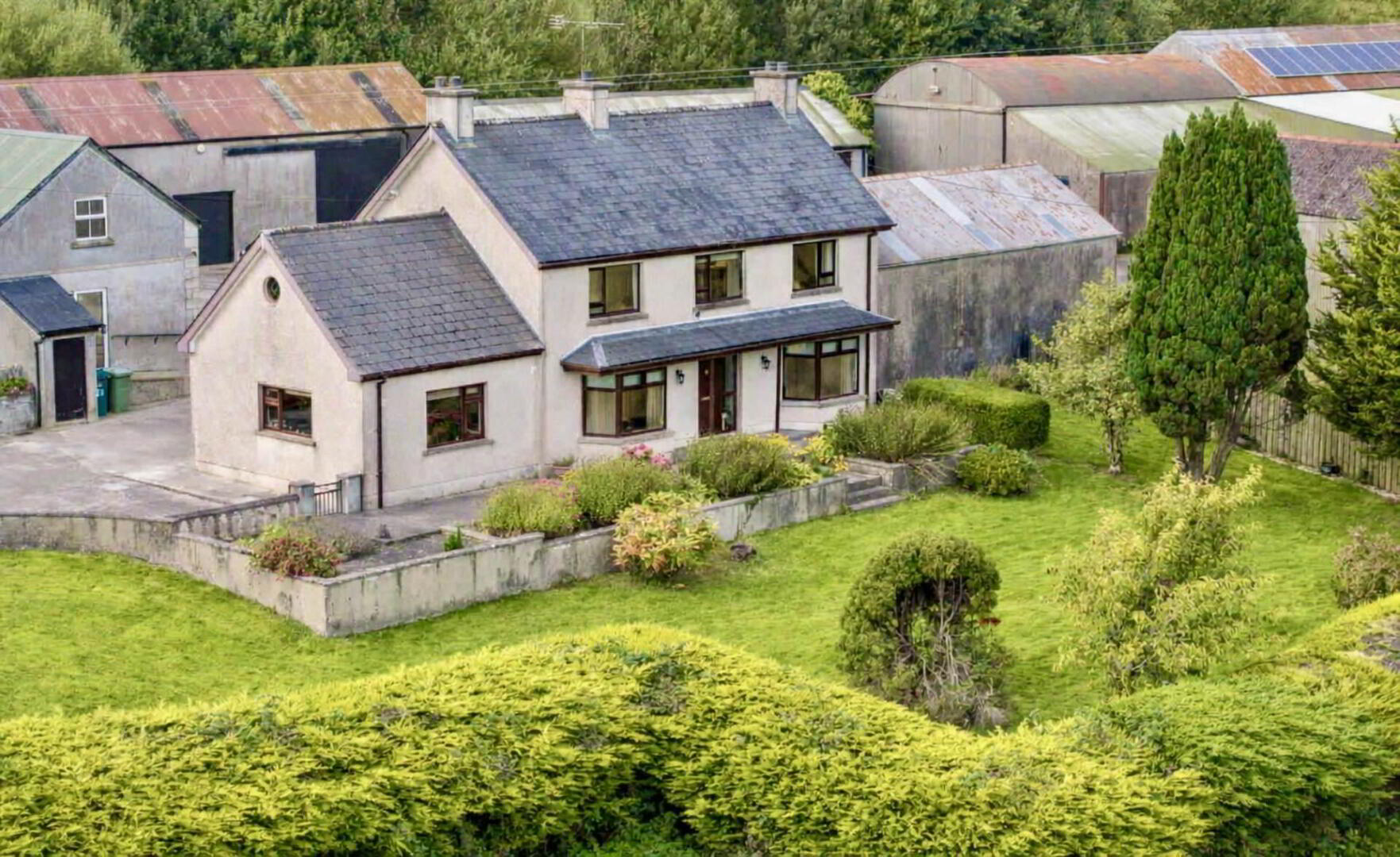 29 Carran Road 2 of 16