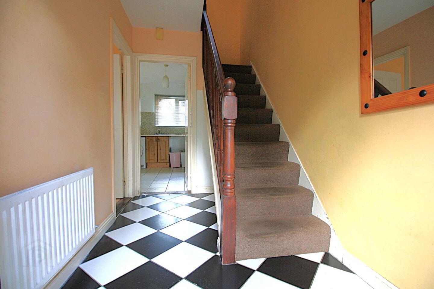 41 Burrin Manor 2 of 14