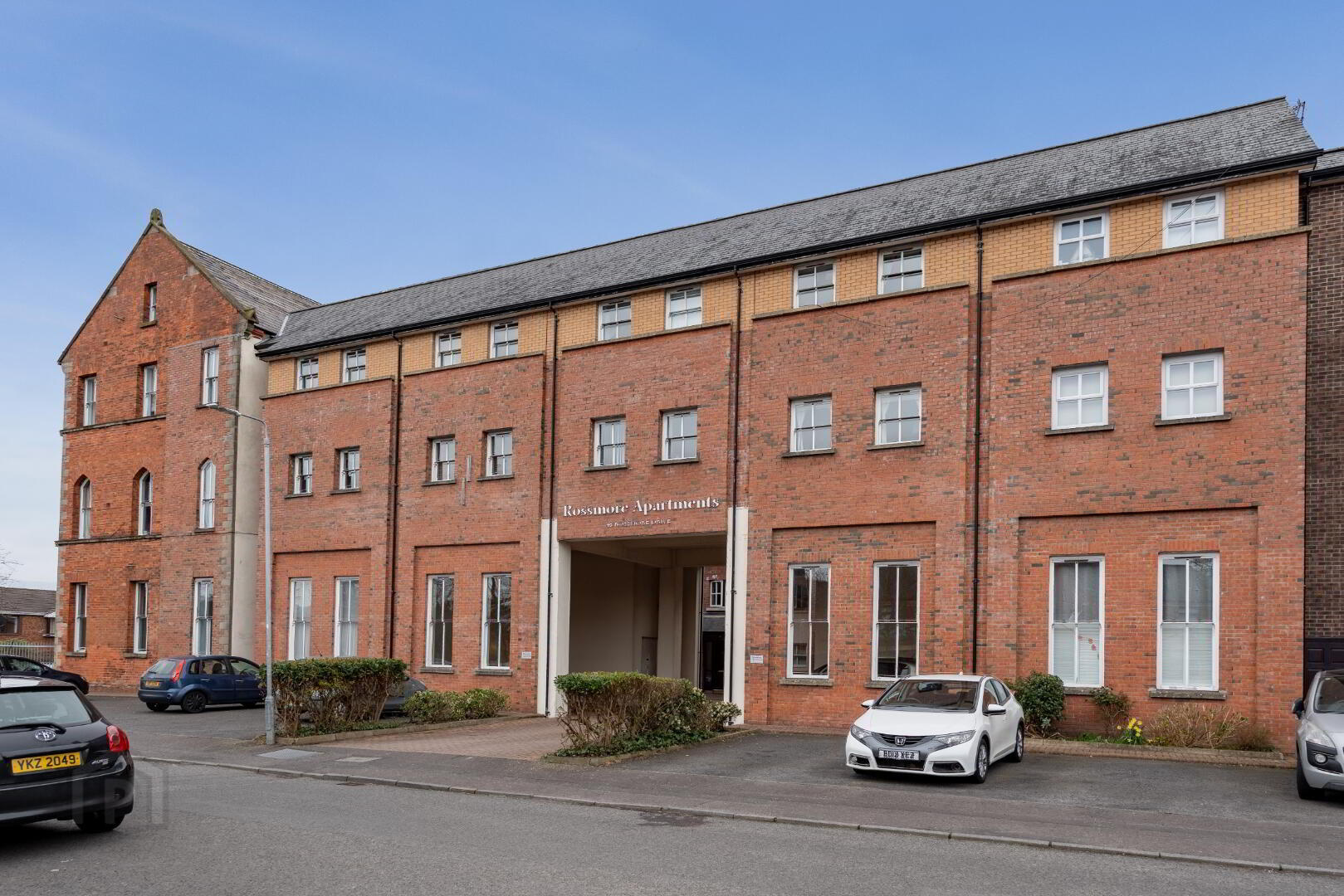 12 Rossmore Apartments, 48 Rossmore Drive 1 of 7