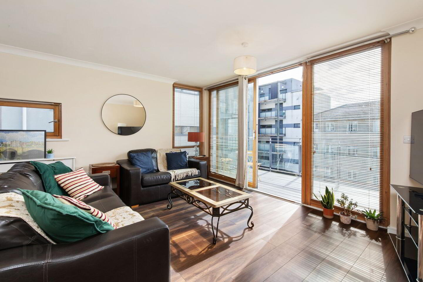 45 Mellowes Quay 3 of 14