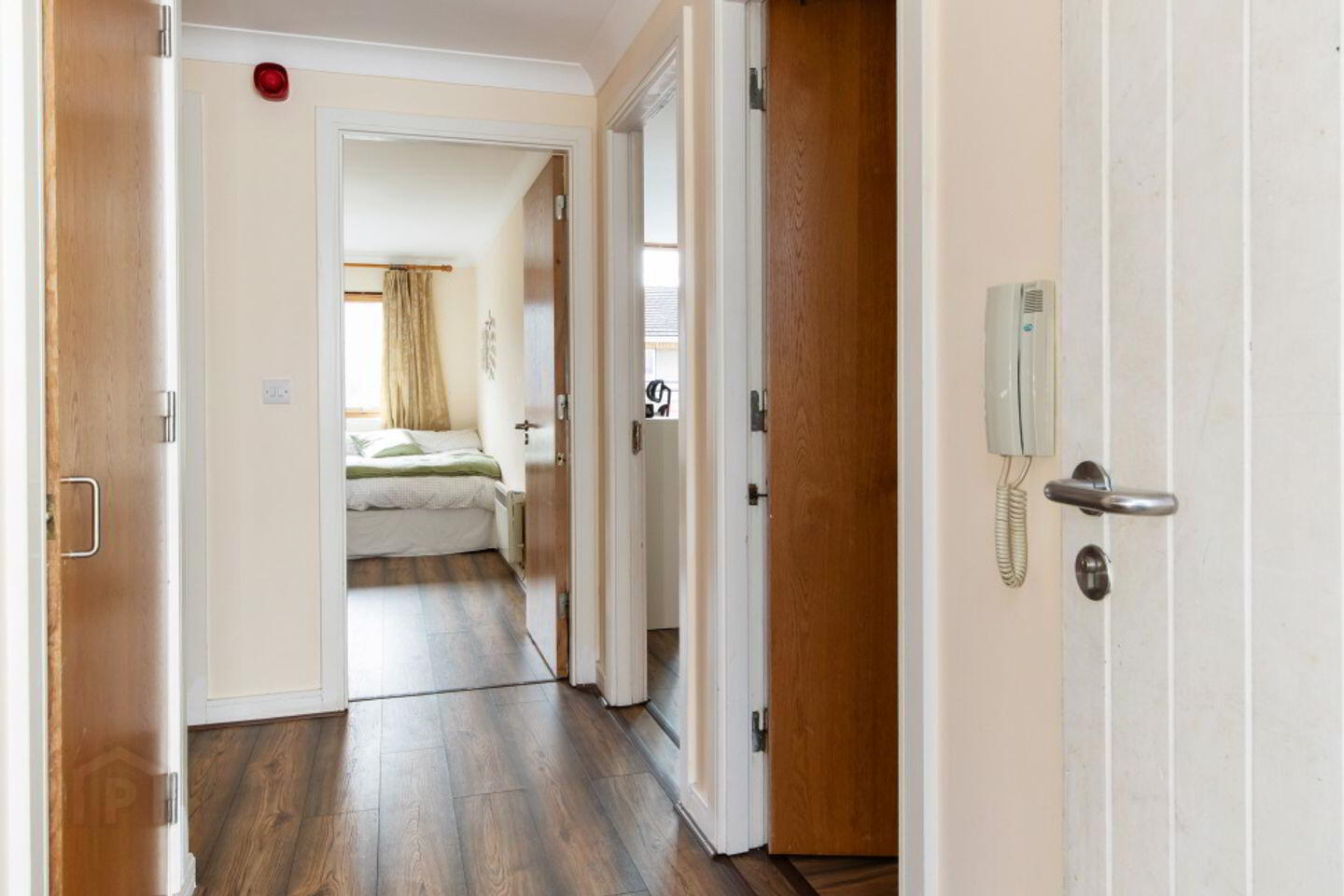45 Mellowes Quay 2 of 14