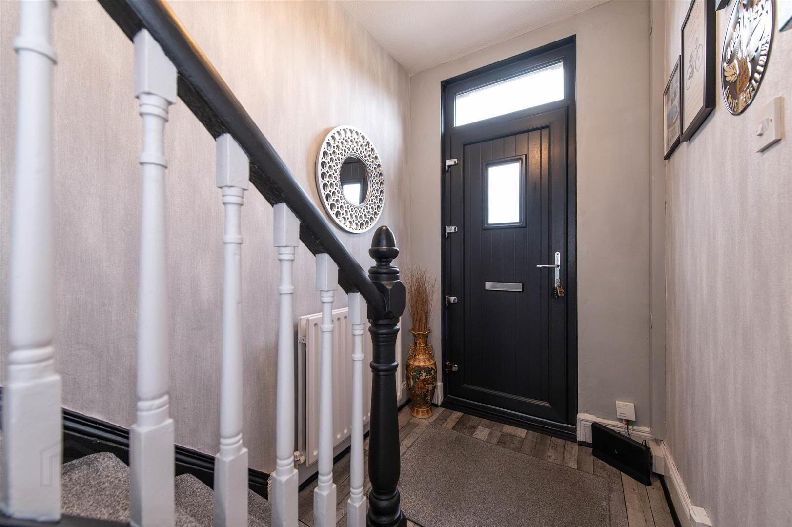 19 Edenderry Gardens 2 of 29