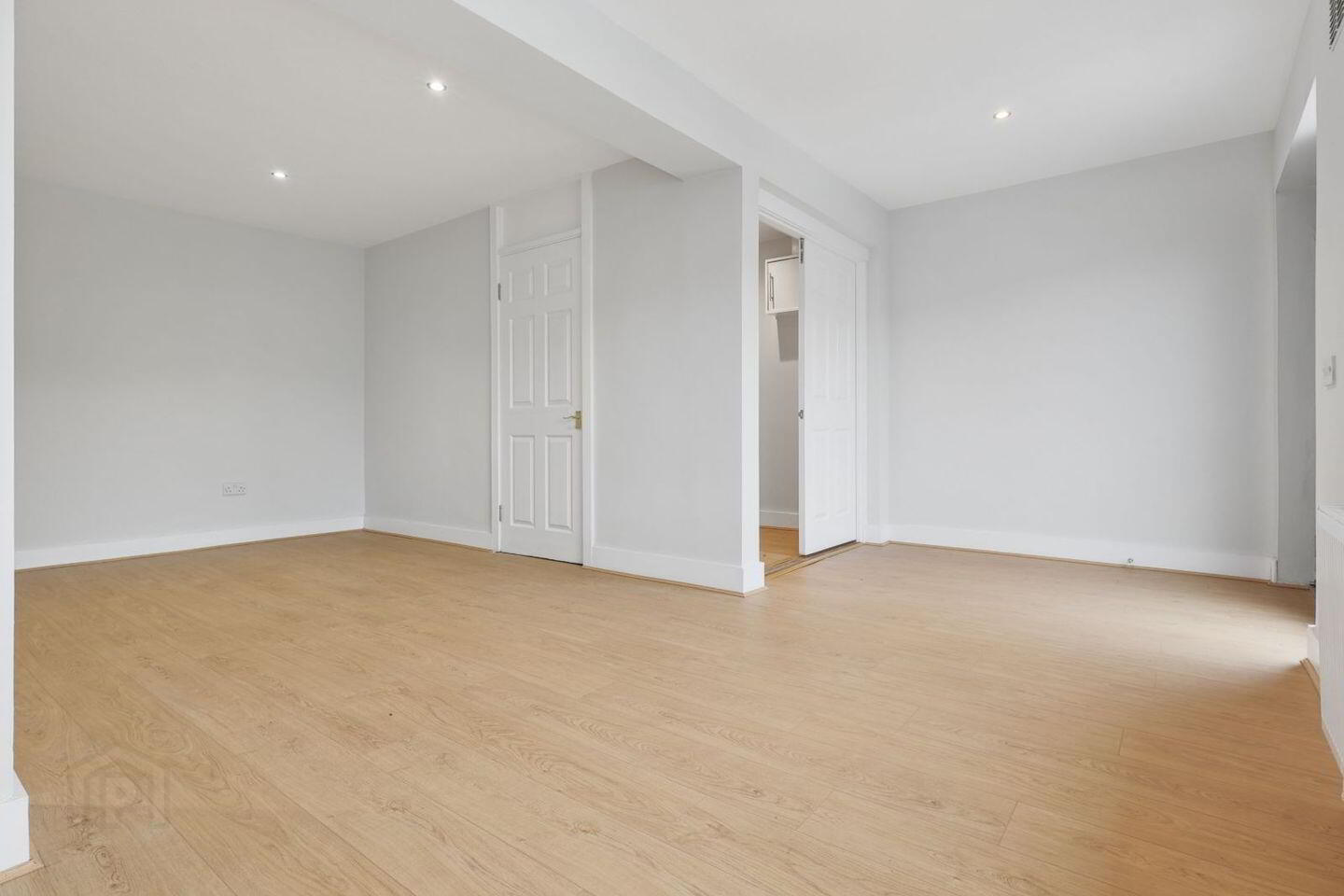 54 Kilbarron Road 3 of 26