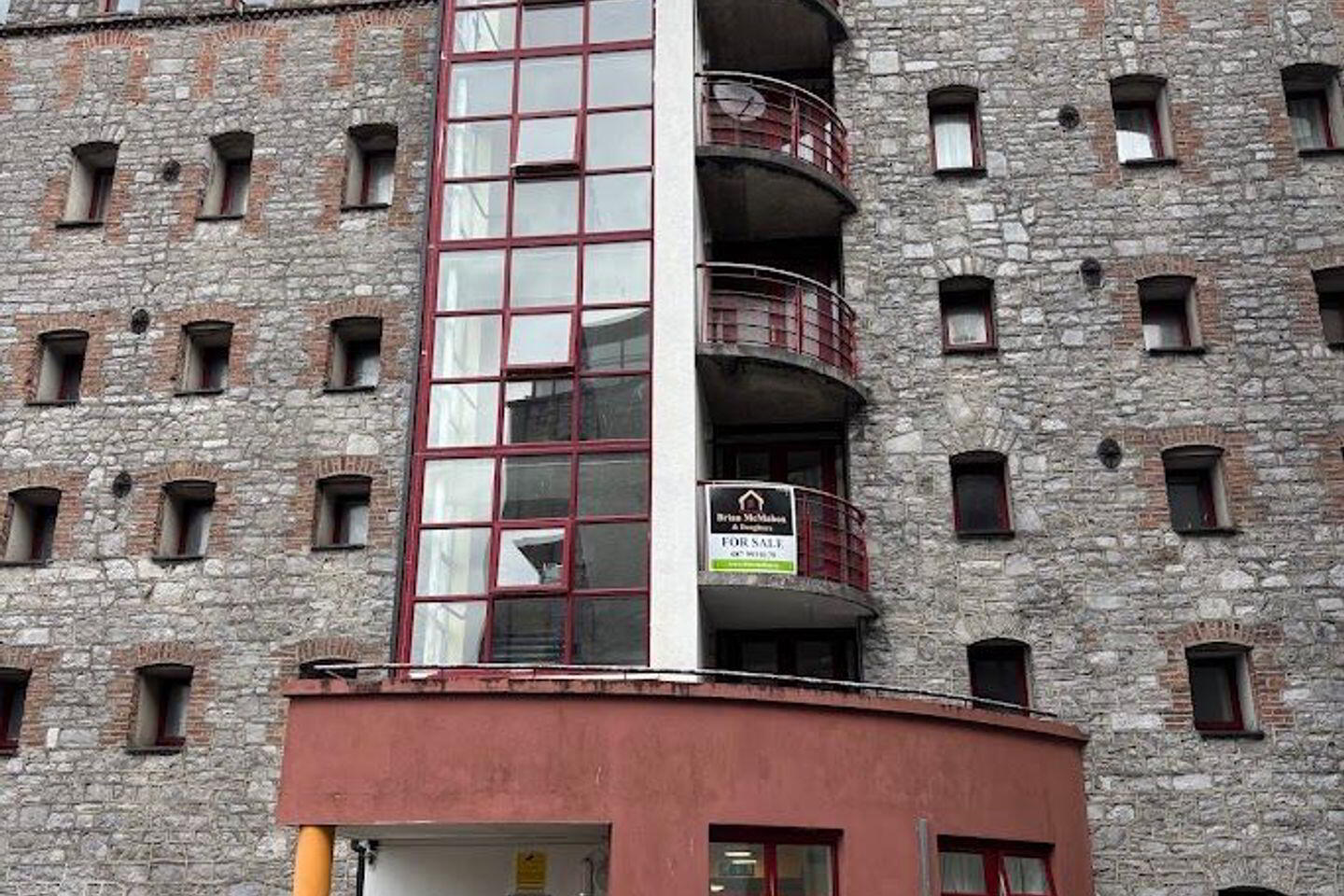 Apartment 59 Mill House Cornmarket Street 12 of 12