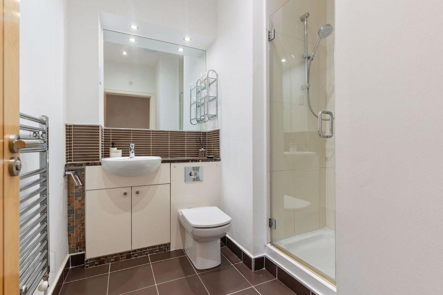 Apartment 9 Cairnbrook Manor 15 of 16