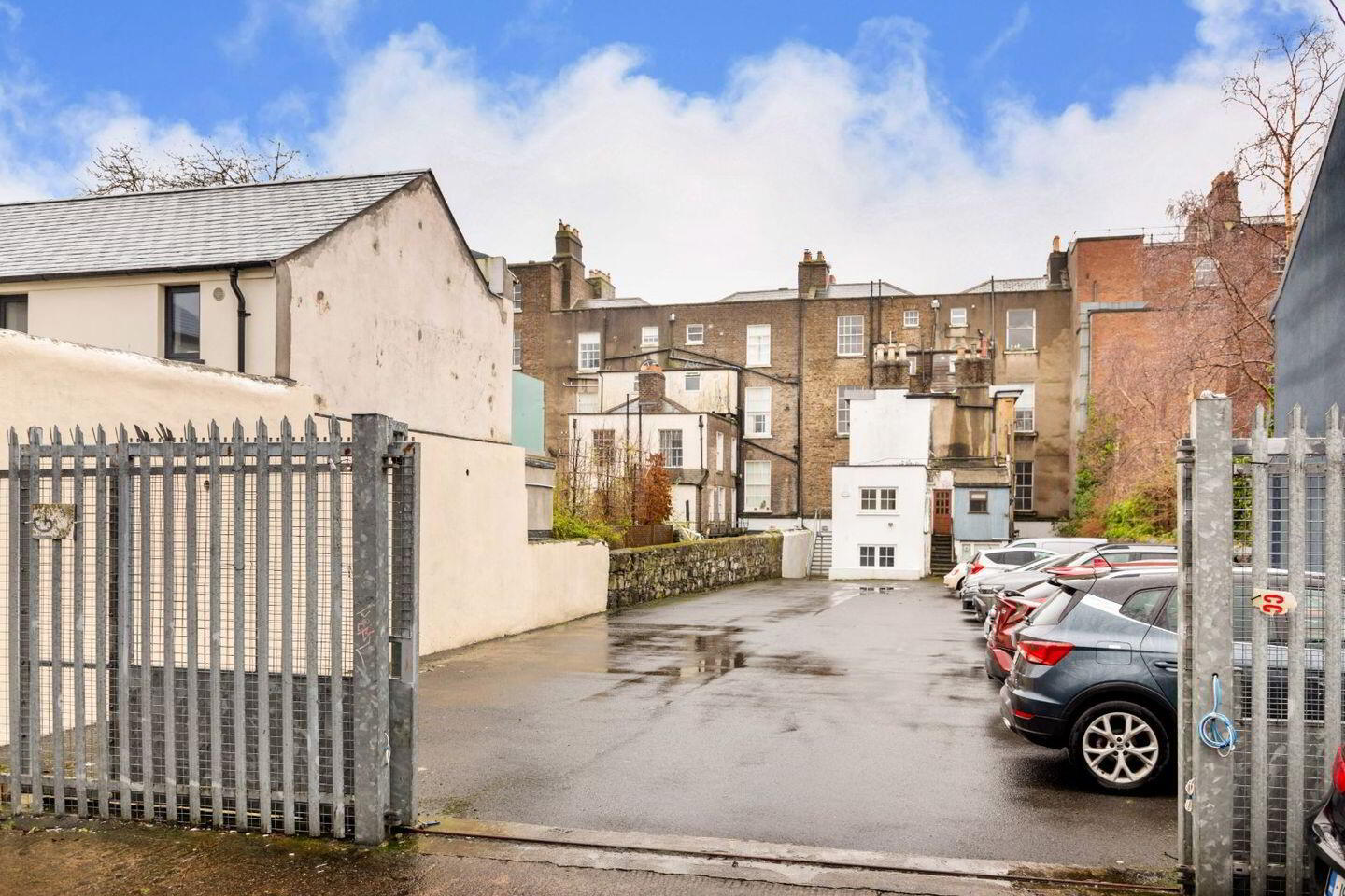 96 Pembroke Road 24 of 25