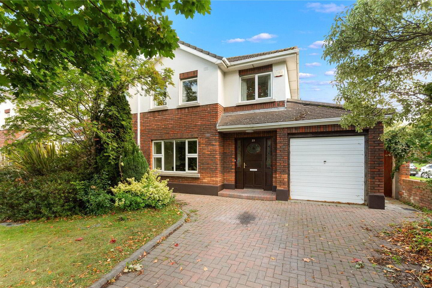 23 Priory Walk 1 of 30