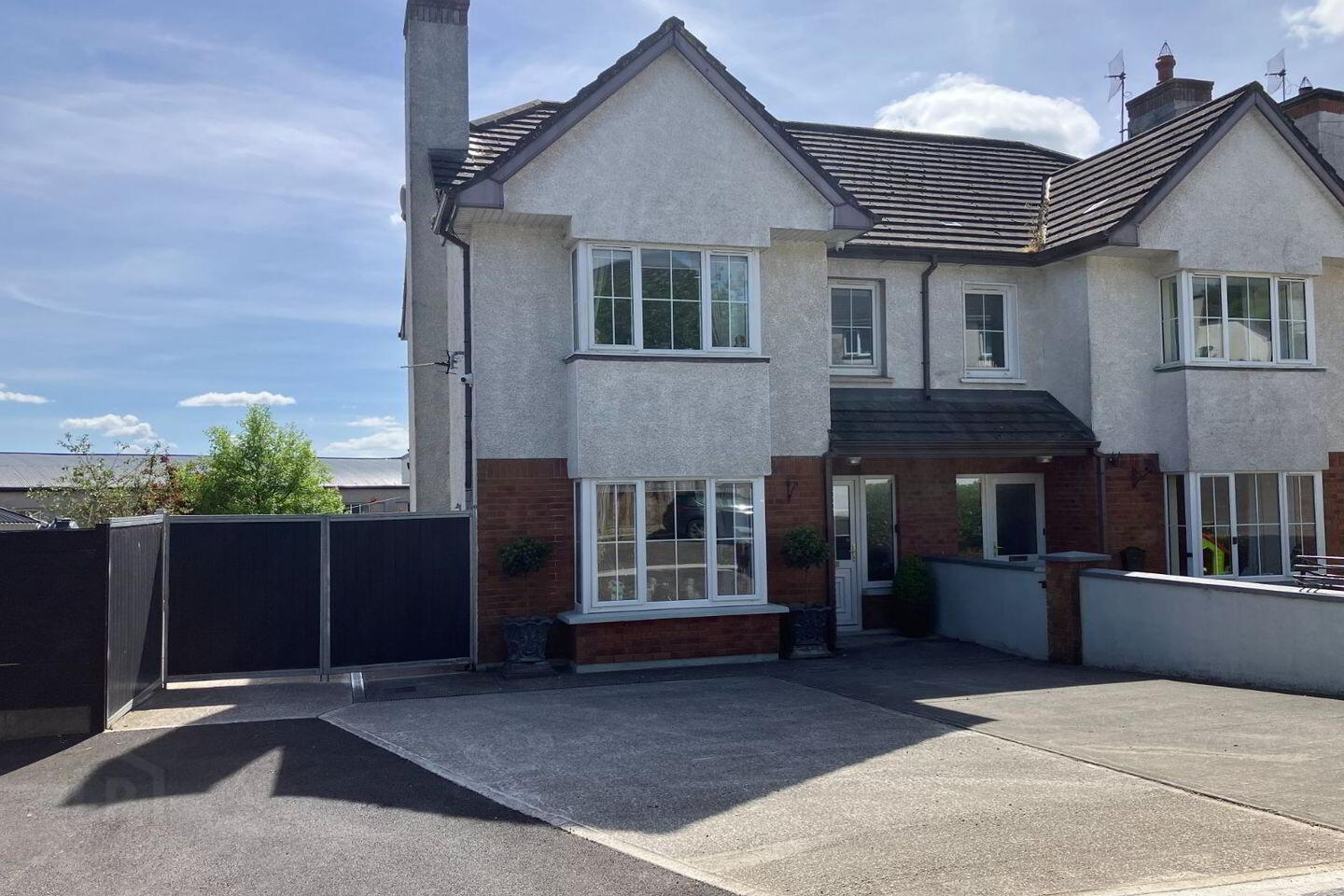 21 Highfield Crescent 1 of 41