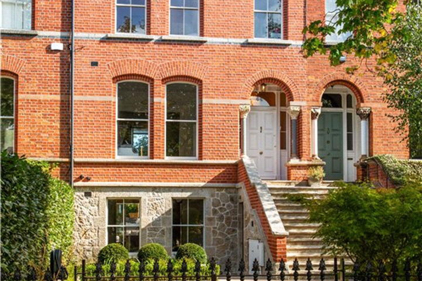 44 Leeson Park 2 of 66