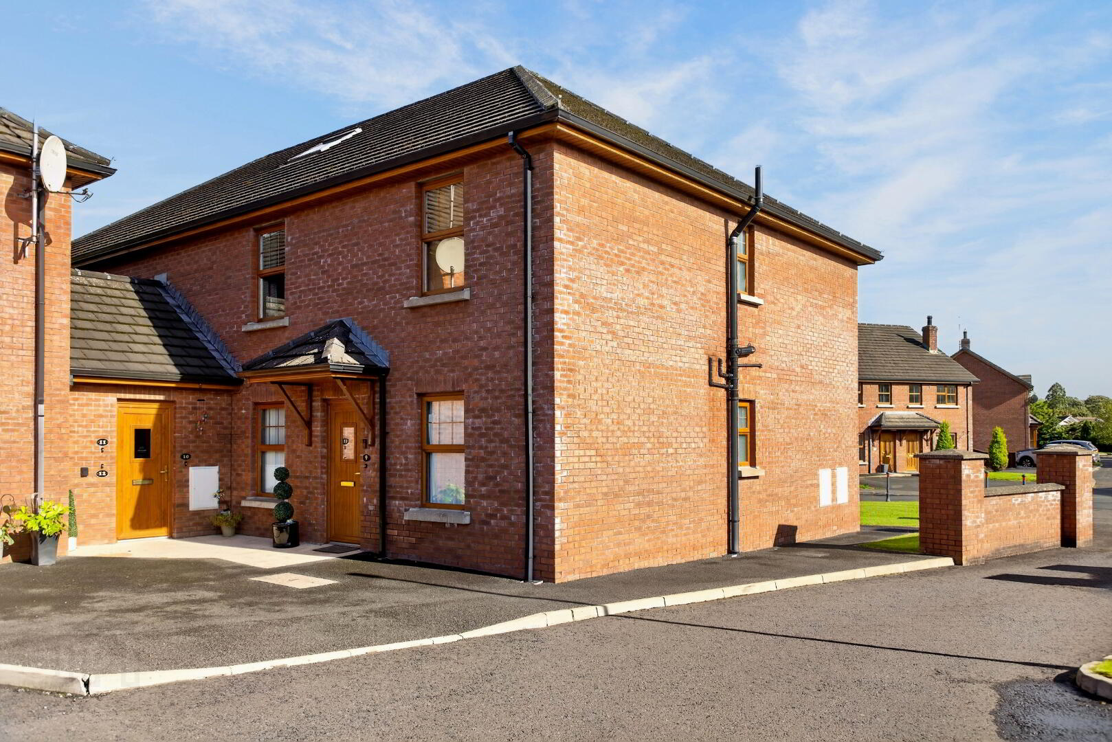9 Westbourne Manor 1 of 20