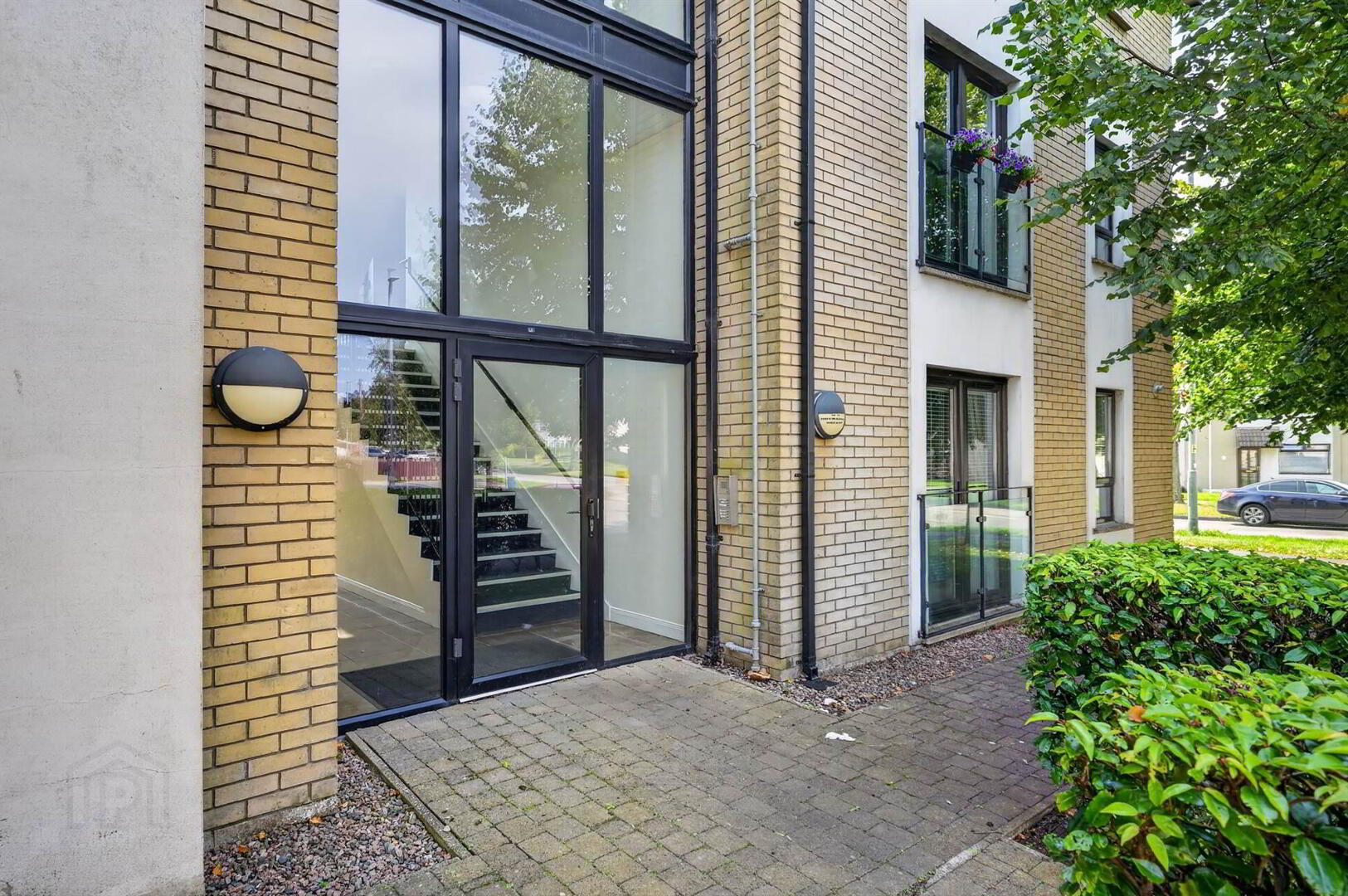 24 Drumadoon Square 2 of 15