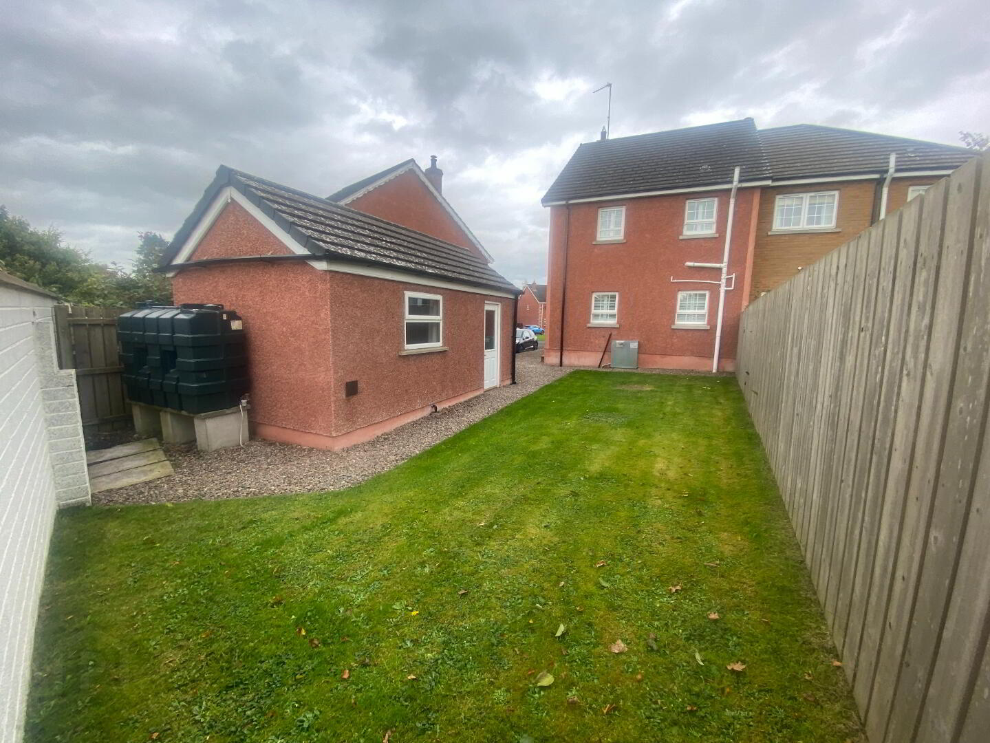 2 Summerhill Green 17 of 17