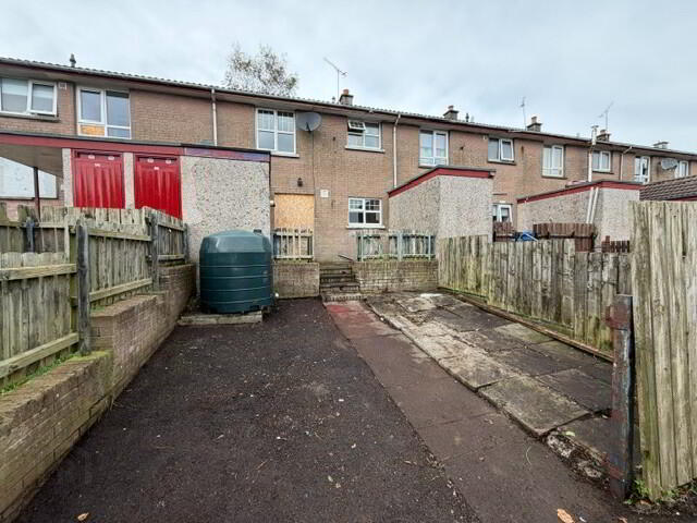 97 Dunclug Gardens 3 of 3