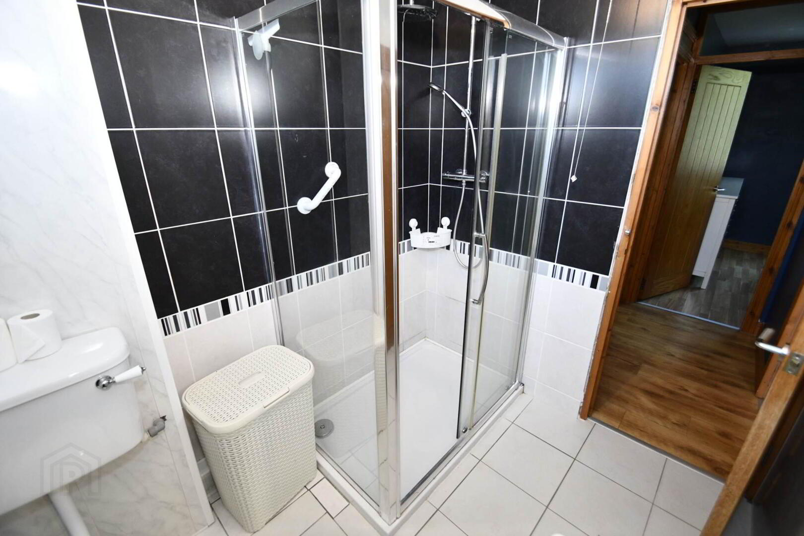 220a Upper Lisburn Road 16 of 17