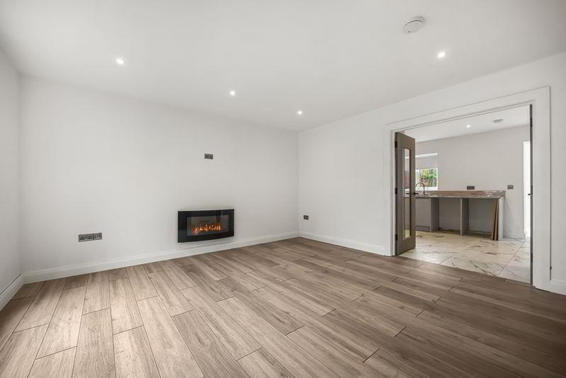 25 Woodvale Gardens 3 of 23