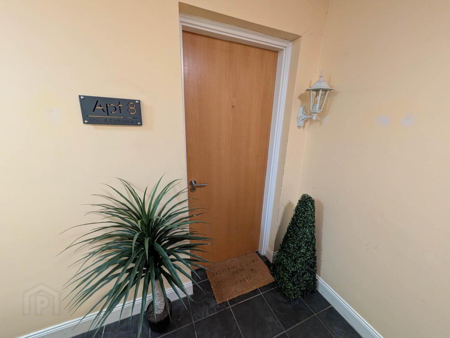 Apt 8, Casement Court 2 of 25