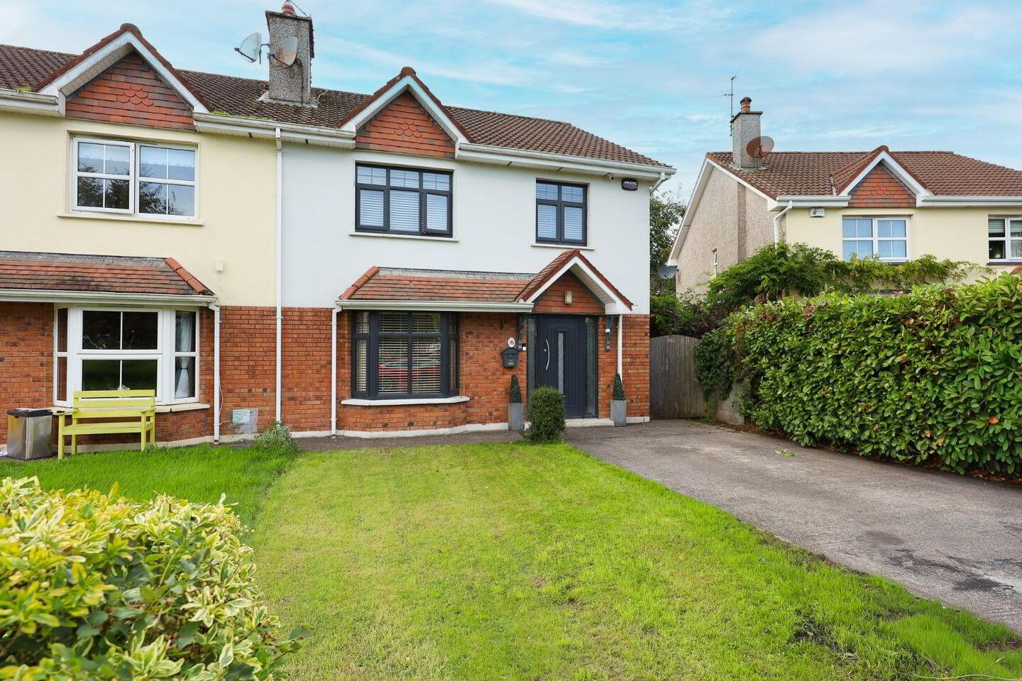 16 Heatherfield 1 of 20