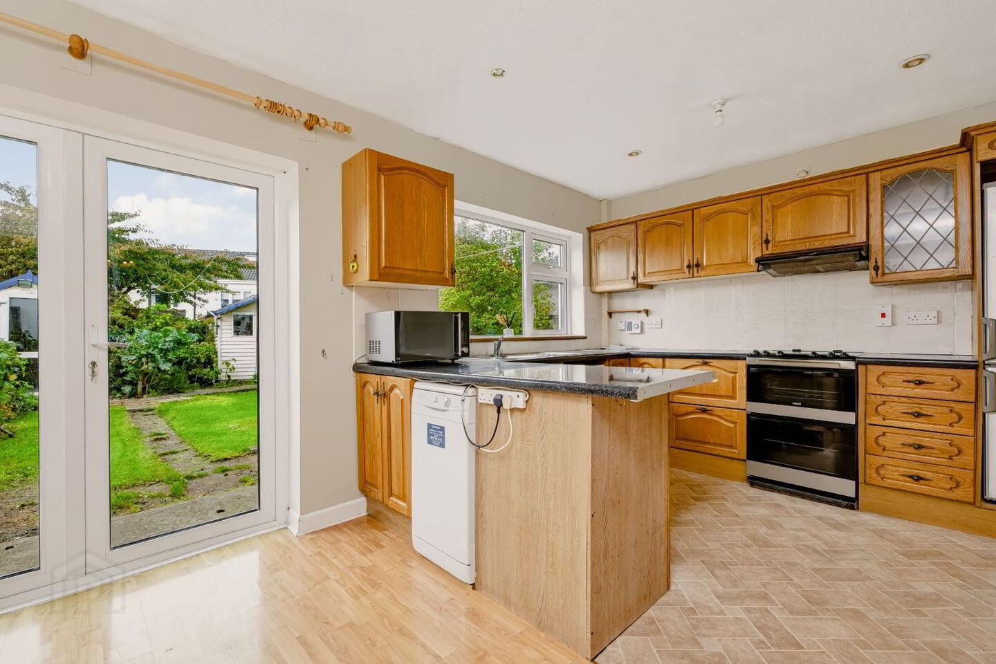 21 Berwick Way 3 of 24
