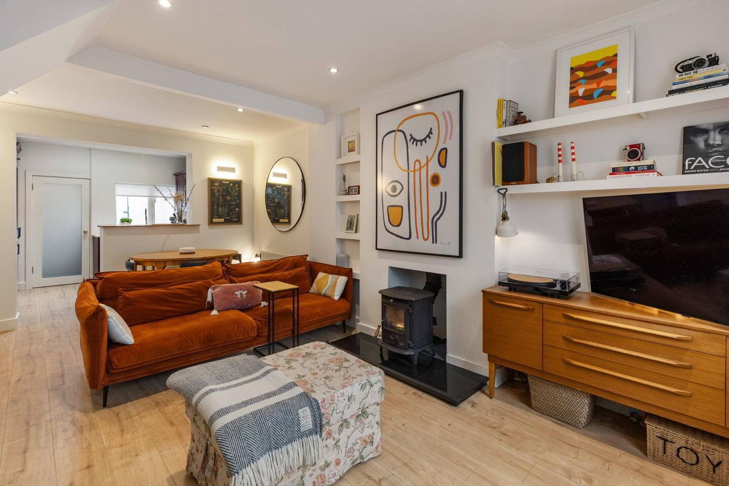 43 South Dock Street 2 of 13
