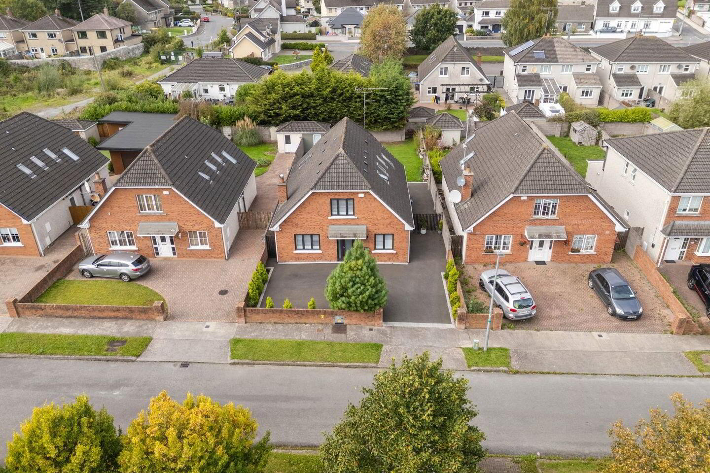 19 Fitzherbert Court 2 of 29