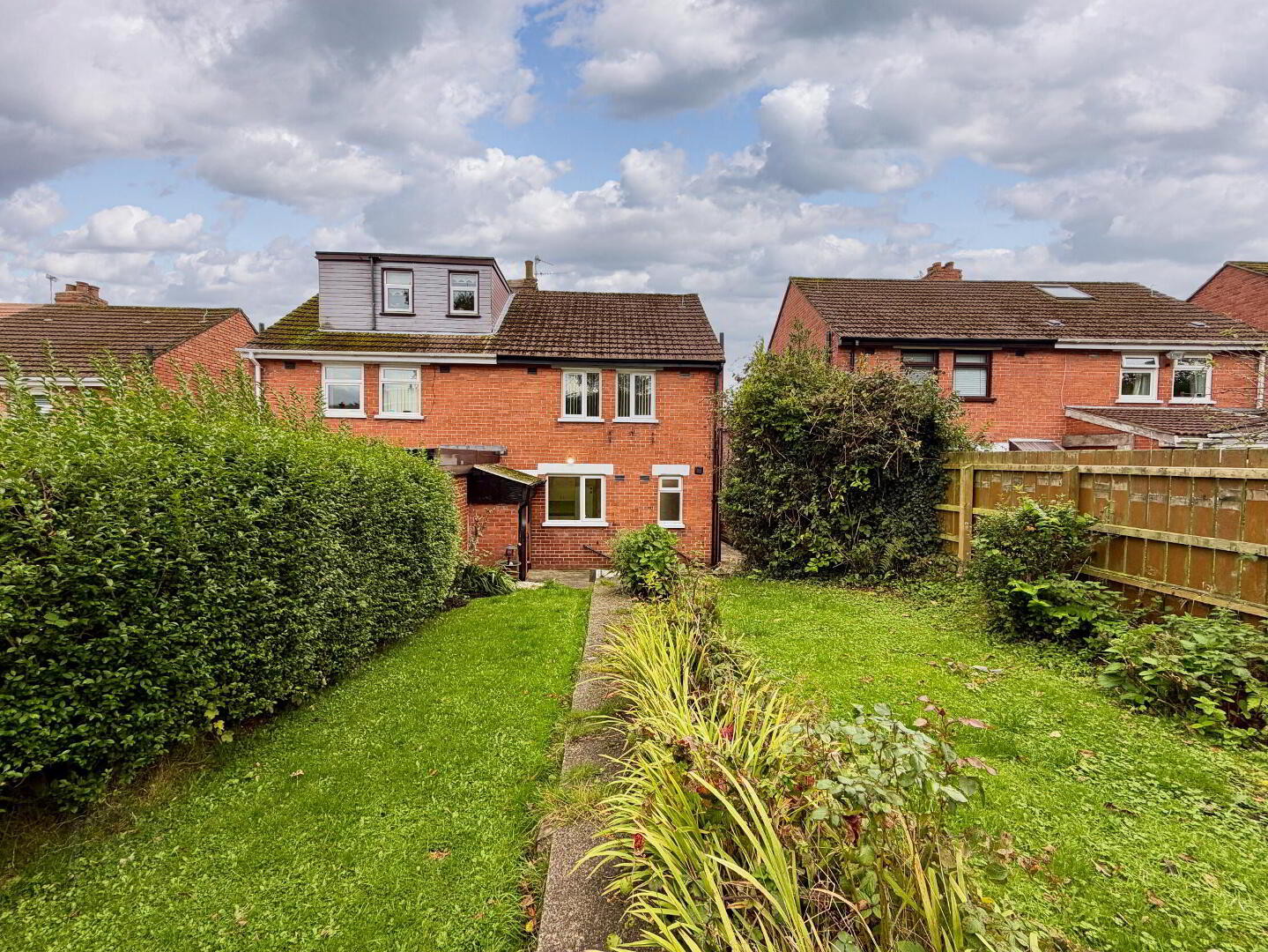 46 Wheatfield Gardens 19 of 19