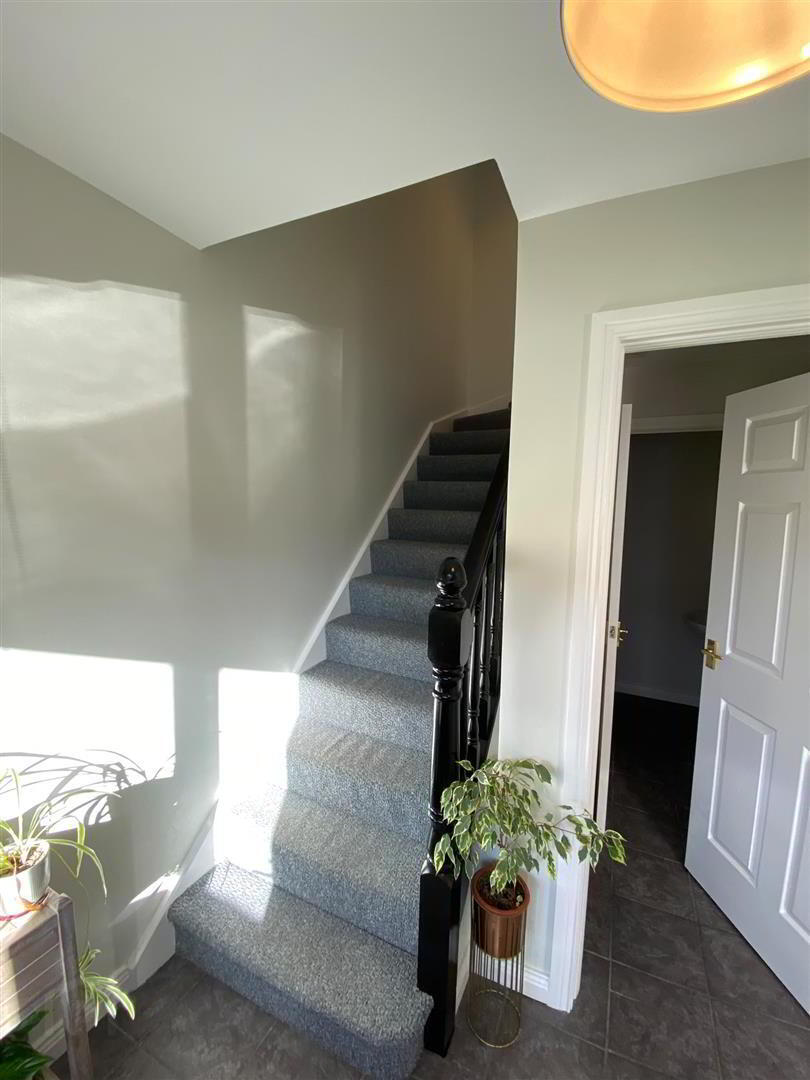35 Meadow Bank 3 of 16