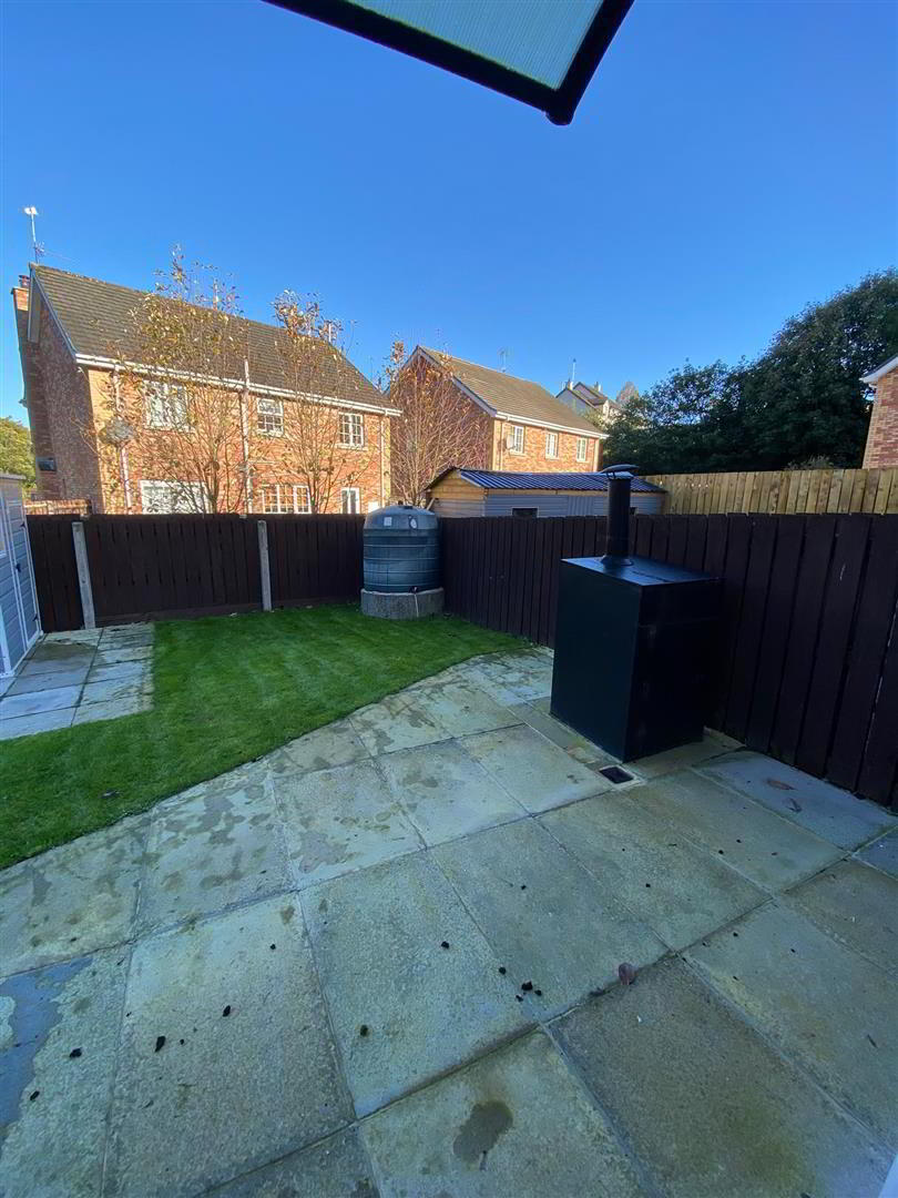 35 Meadow Bank 15 of 16