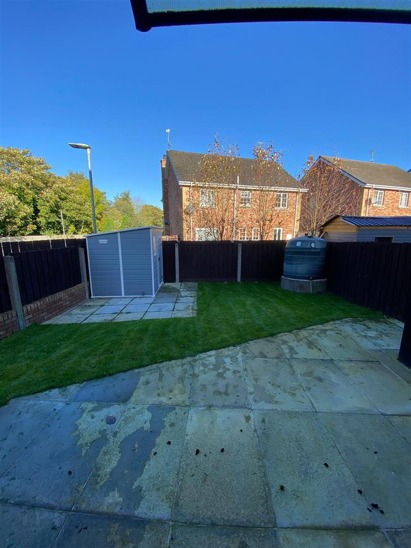 35 Meadow Bank 16 of 16