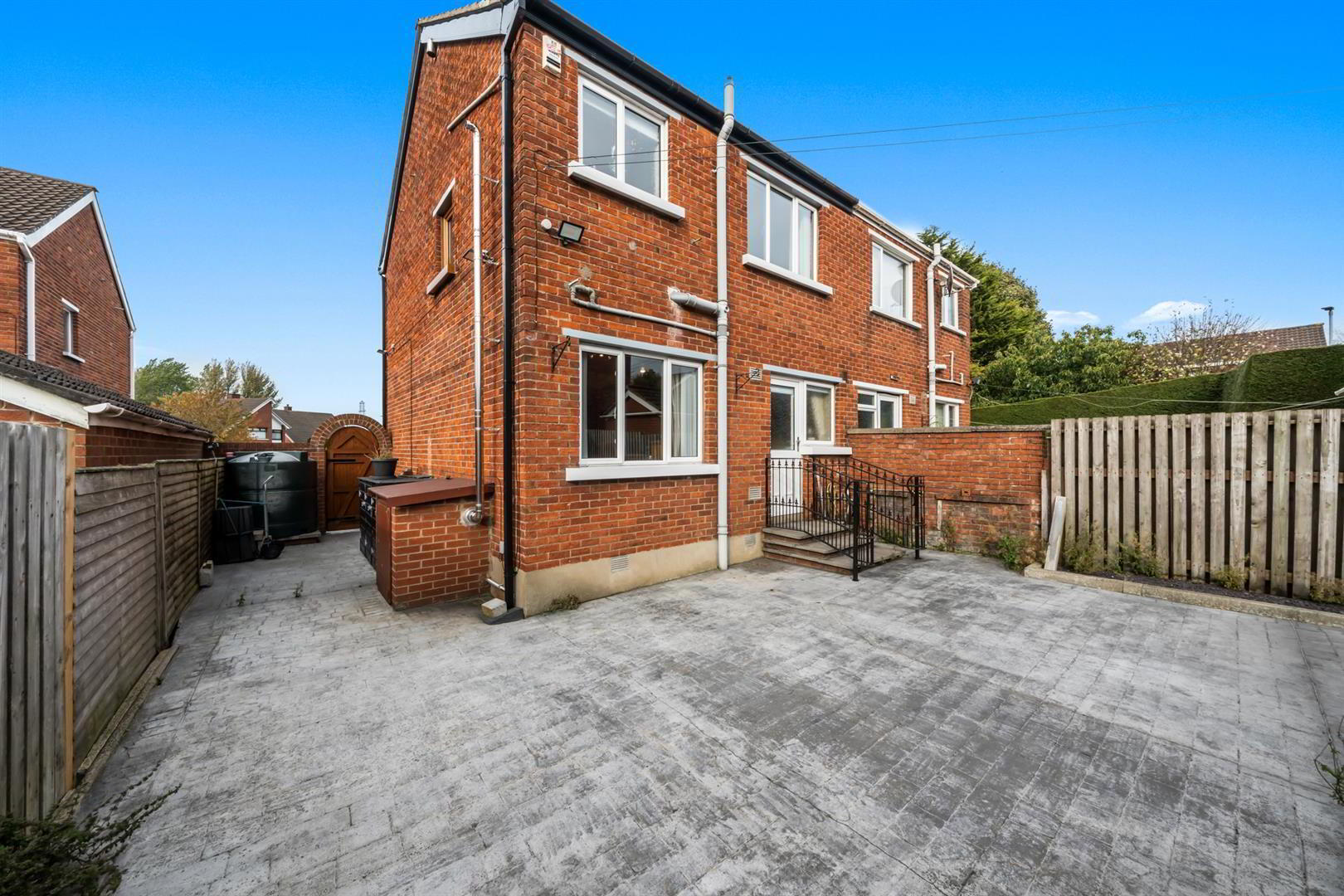 3 Sandyknowes Crescent 16 of 16