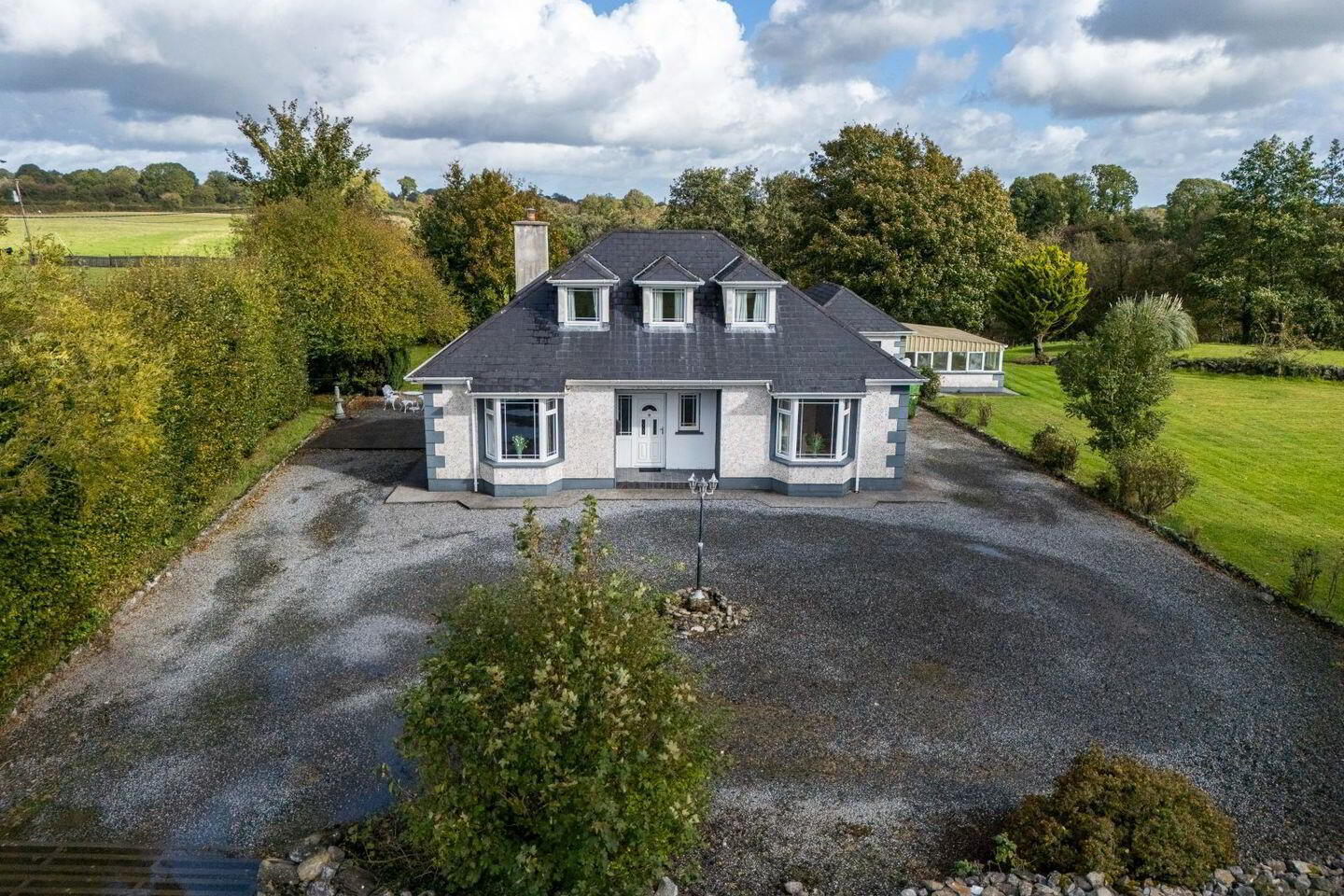 The Avenue, Ballyclare 3 of 54