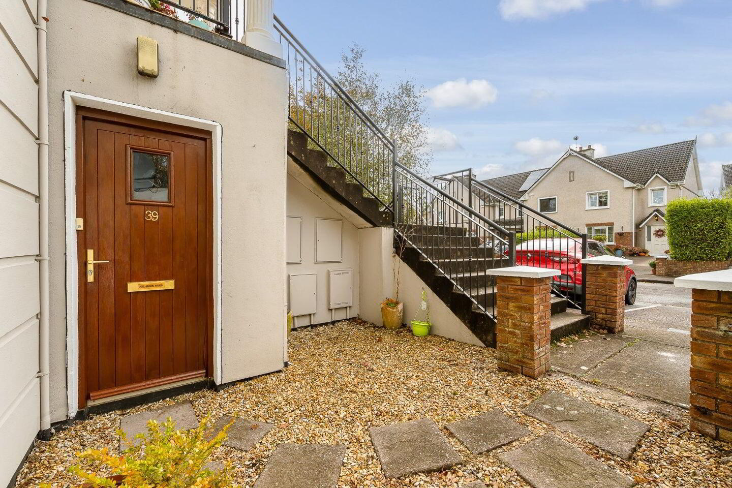 39 Fern Way 2 of 18