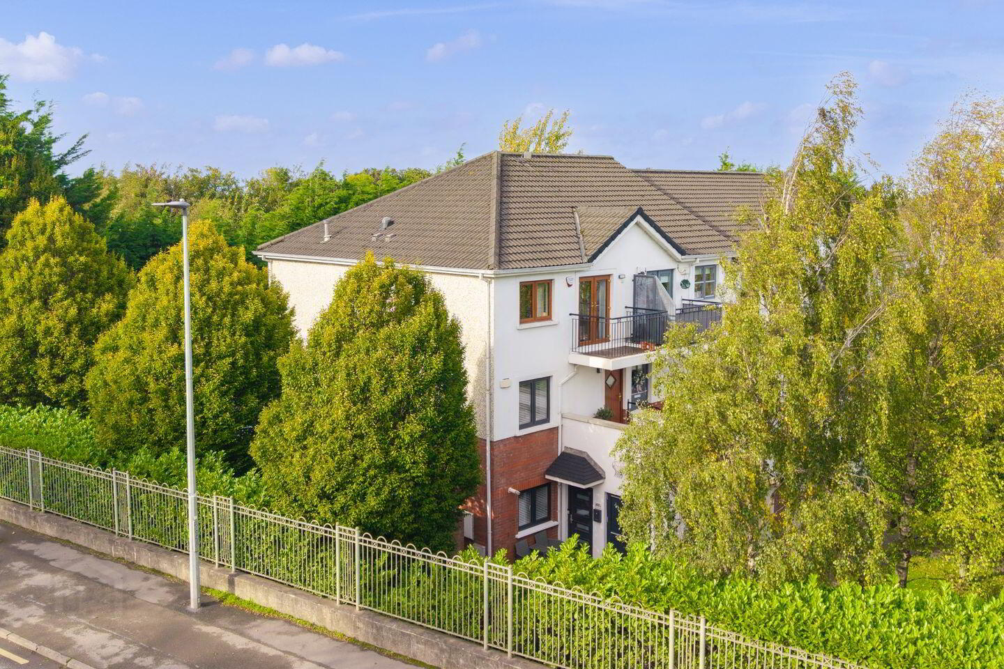 64 Belfry Grove 3 of 46
