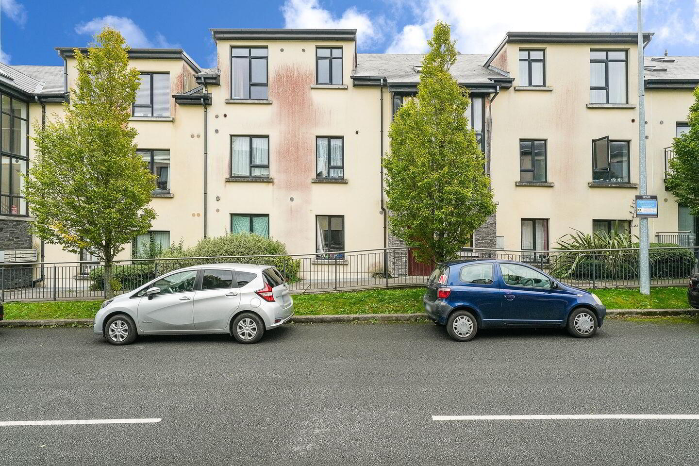88 Slade Castle Avenue 2 of 14