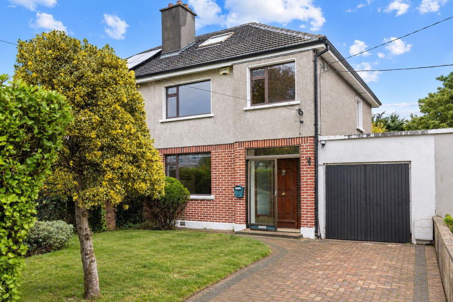 11 Eden Park Road 1 of 17
