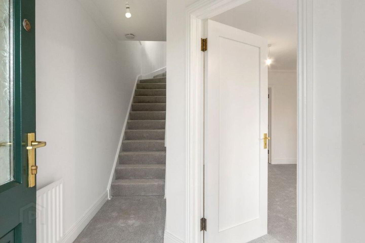 21 Mill Court Avenue 2 of 24