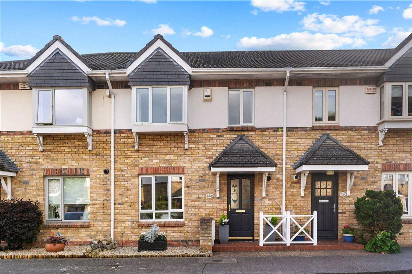 133 Carysfort Park 1 of 16