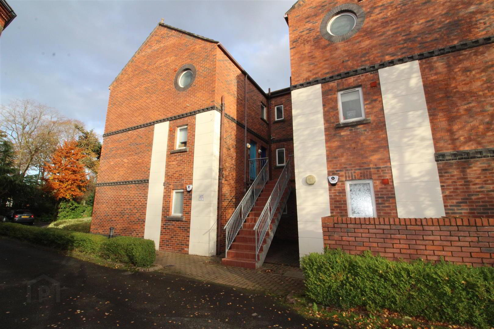 Apt 5, 18a Annadale Avenue 2 of 15