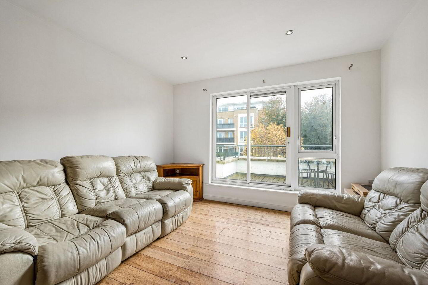 Apartment 196 Bracken Hill 3 of 18