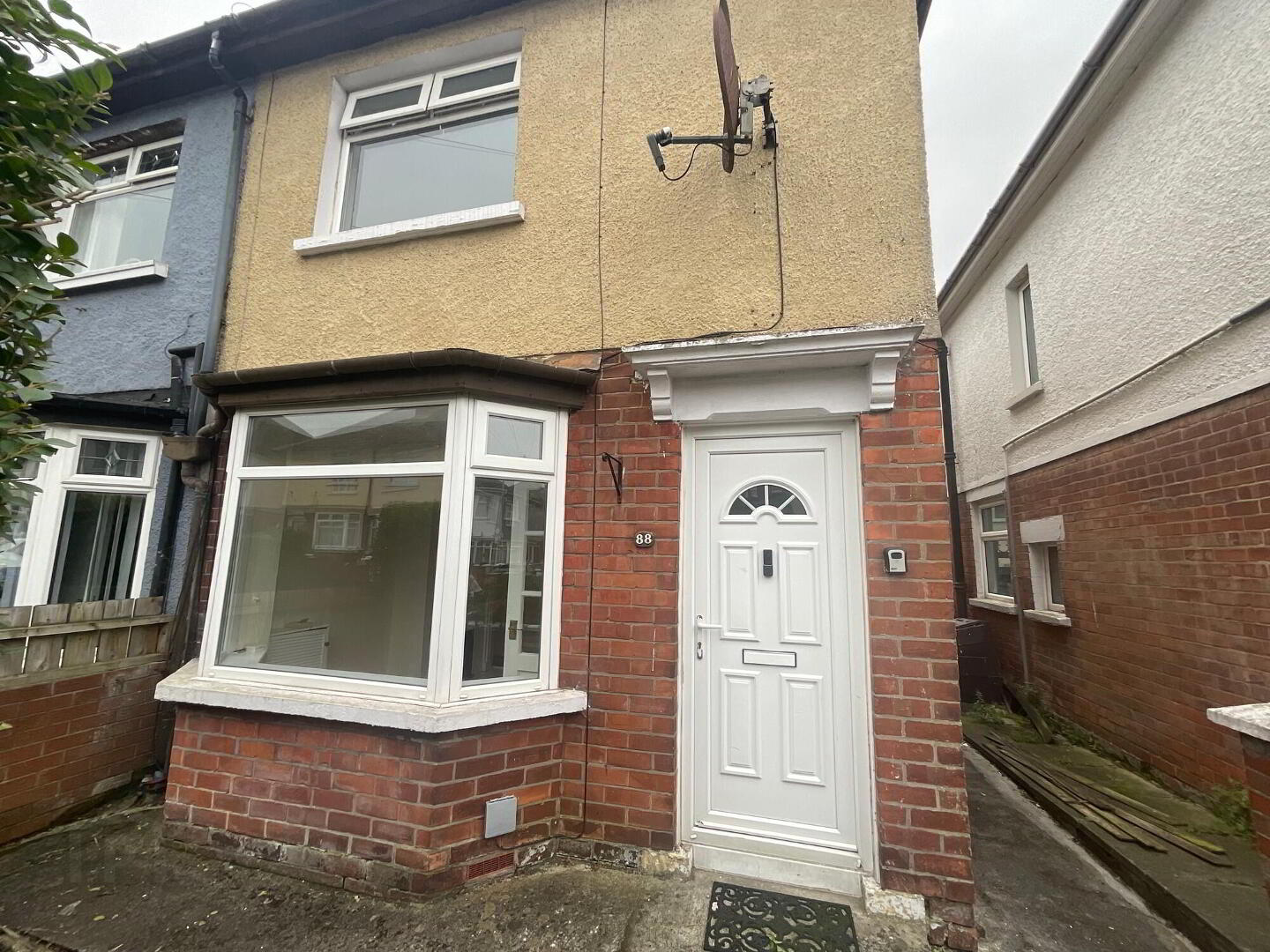 88 Rutherglen Street 2 of 13