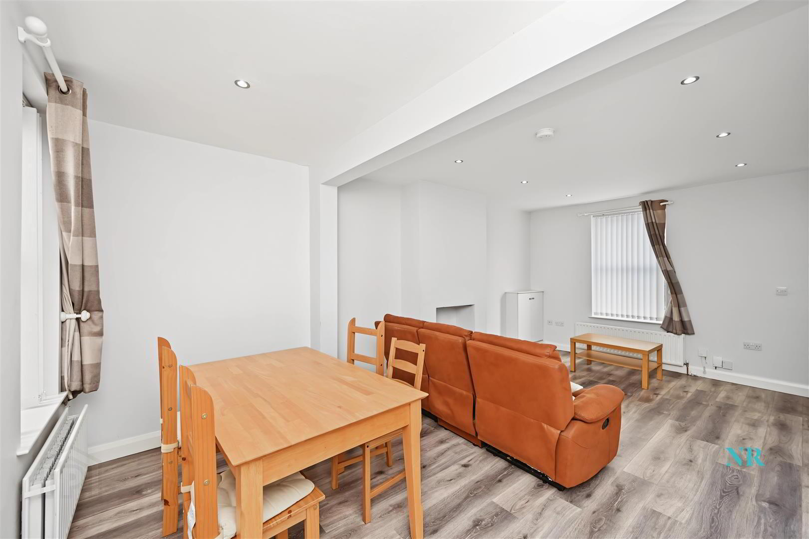 33 Northbrook Street 3 of 8