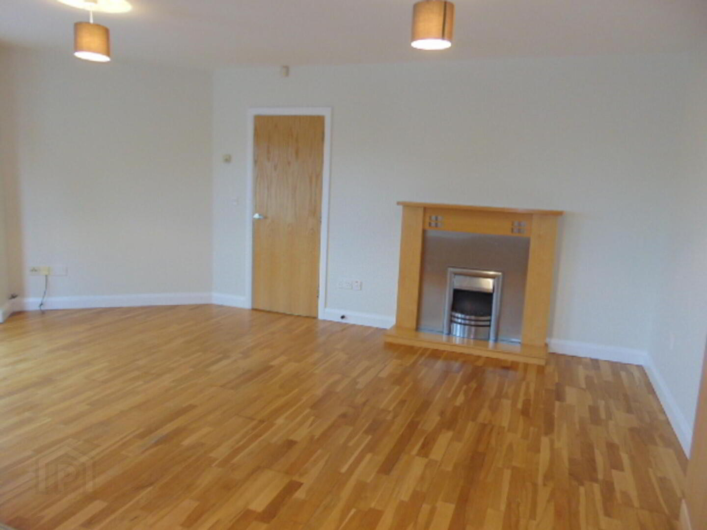 Apt 9, Mountsandel Manor 3 of 9