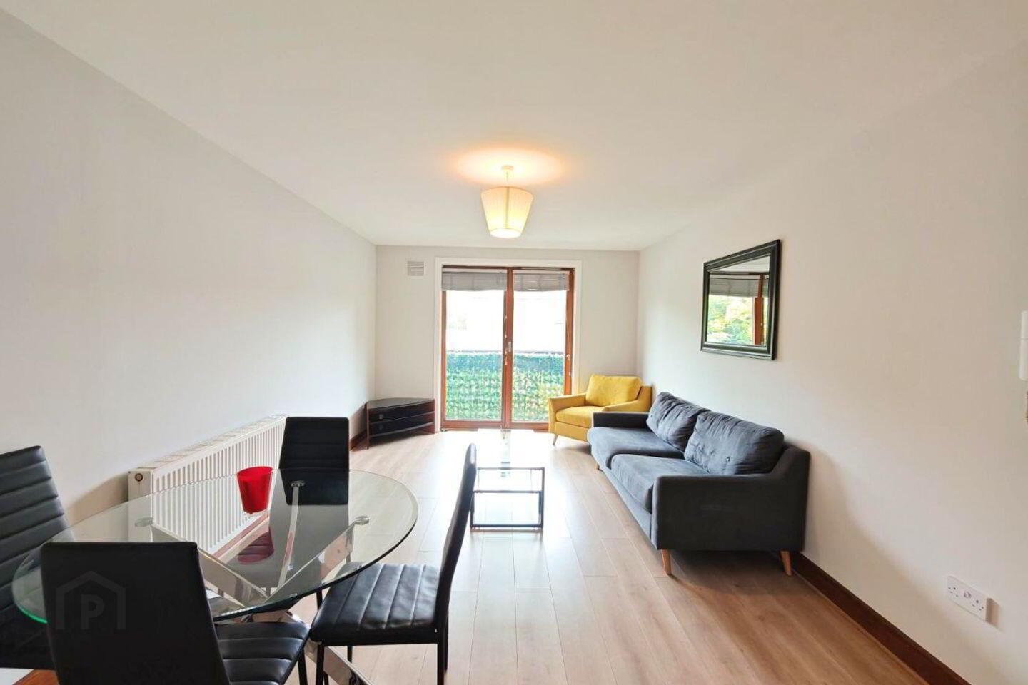 66 Fairview Close 2 of 12
