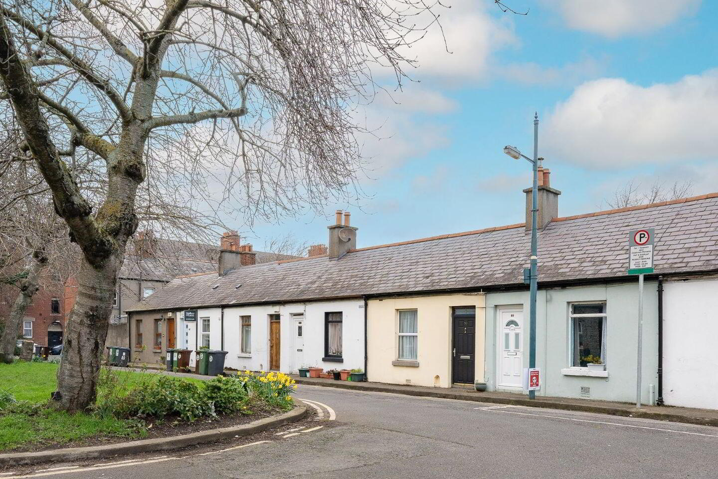 51 Rialto Cottages 1 of 15