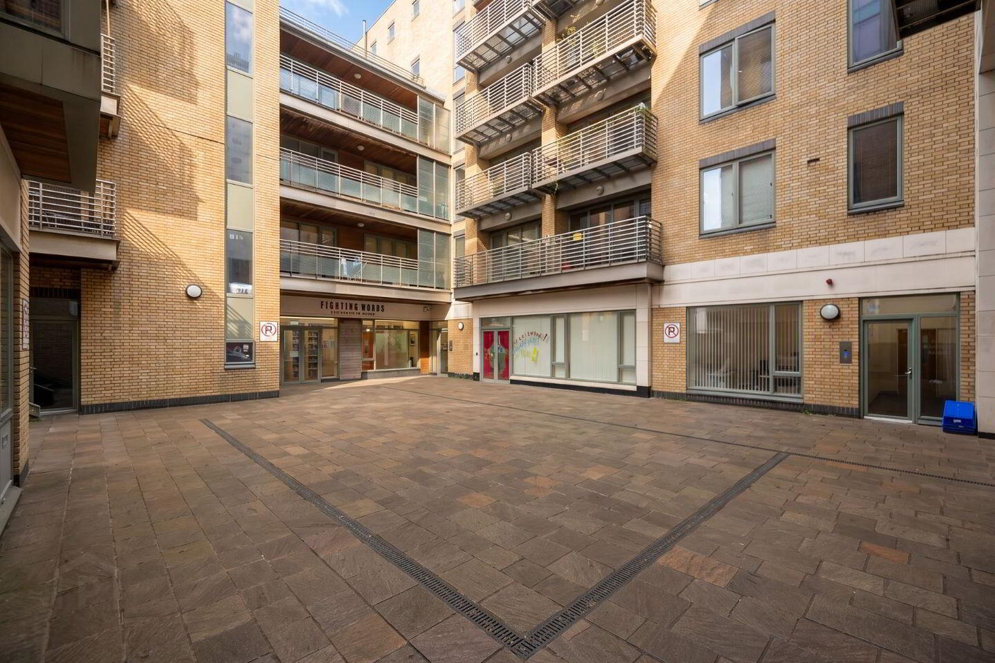 Portfolio Of Six Apartments, Behan Square, 12-16 Russell Street 22 of 23