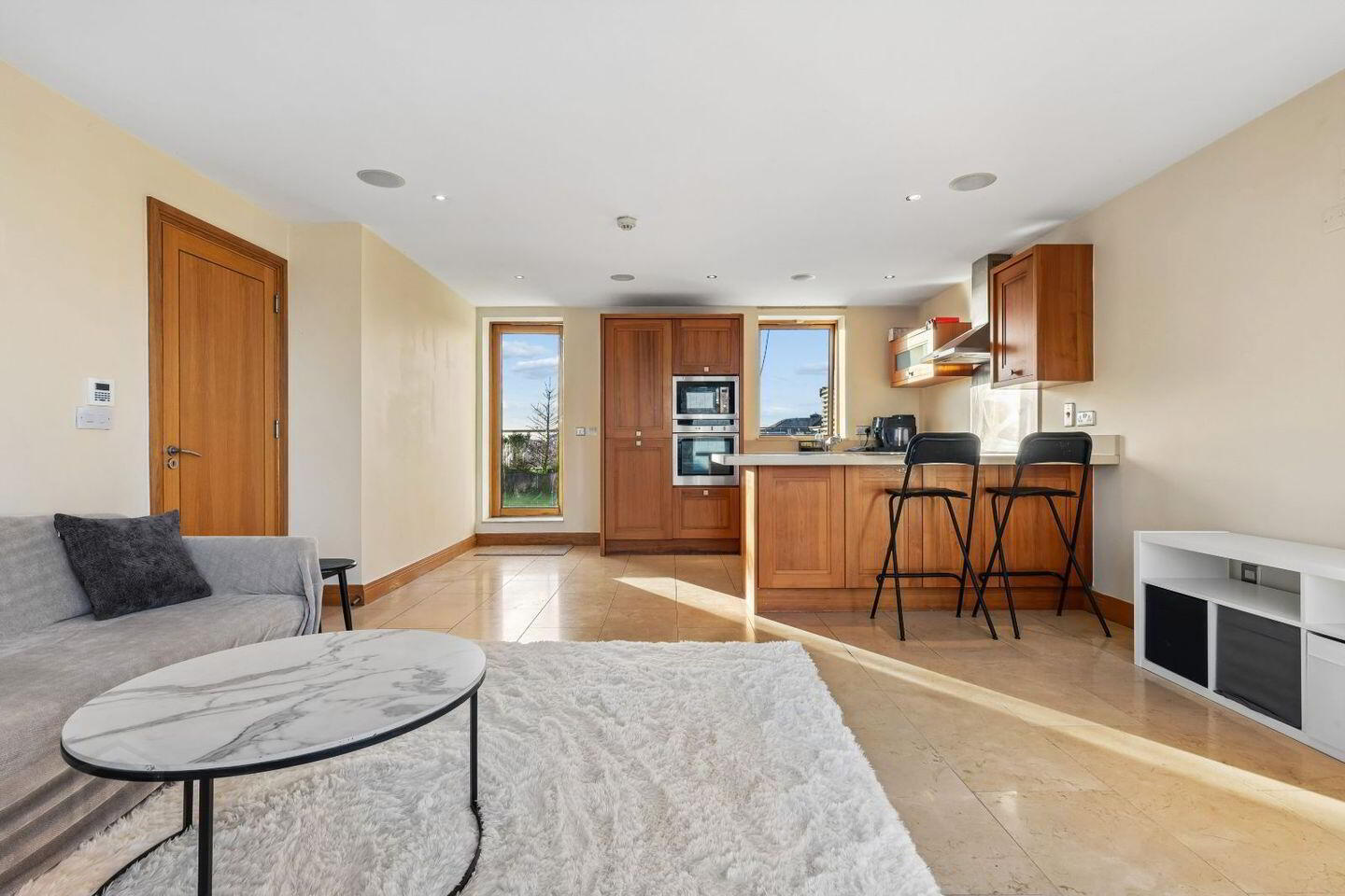 Penthouse, 45 Chancery Court 2 of 20