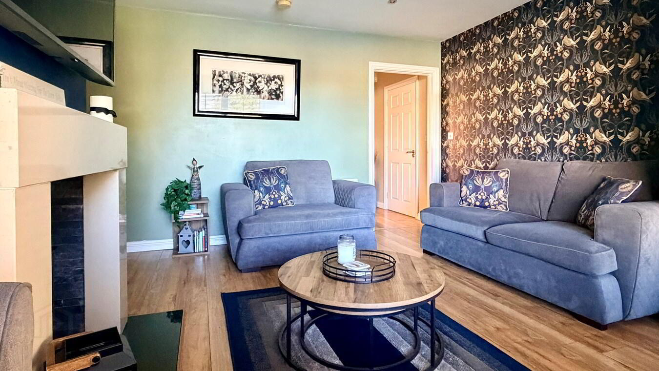 196 Kernan Hill Manor 3 of 19