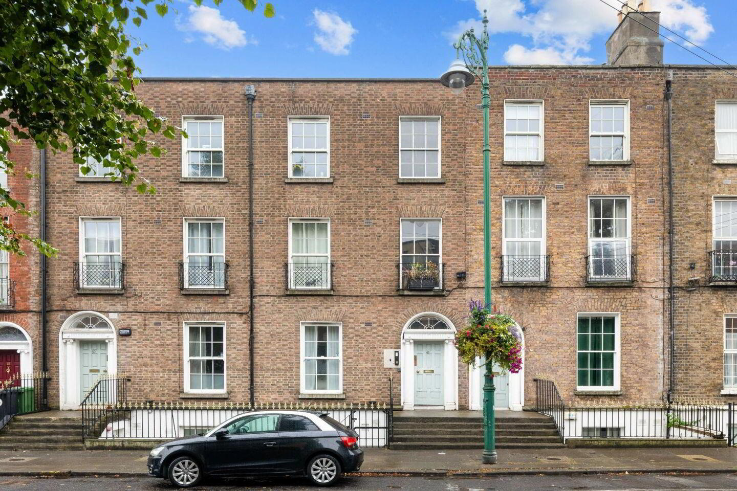 Flat 2, 49 Blessington Street 6 of 7