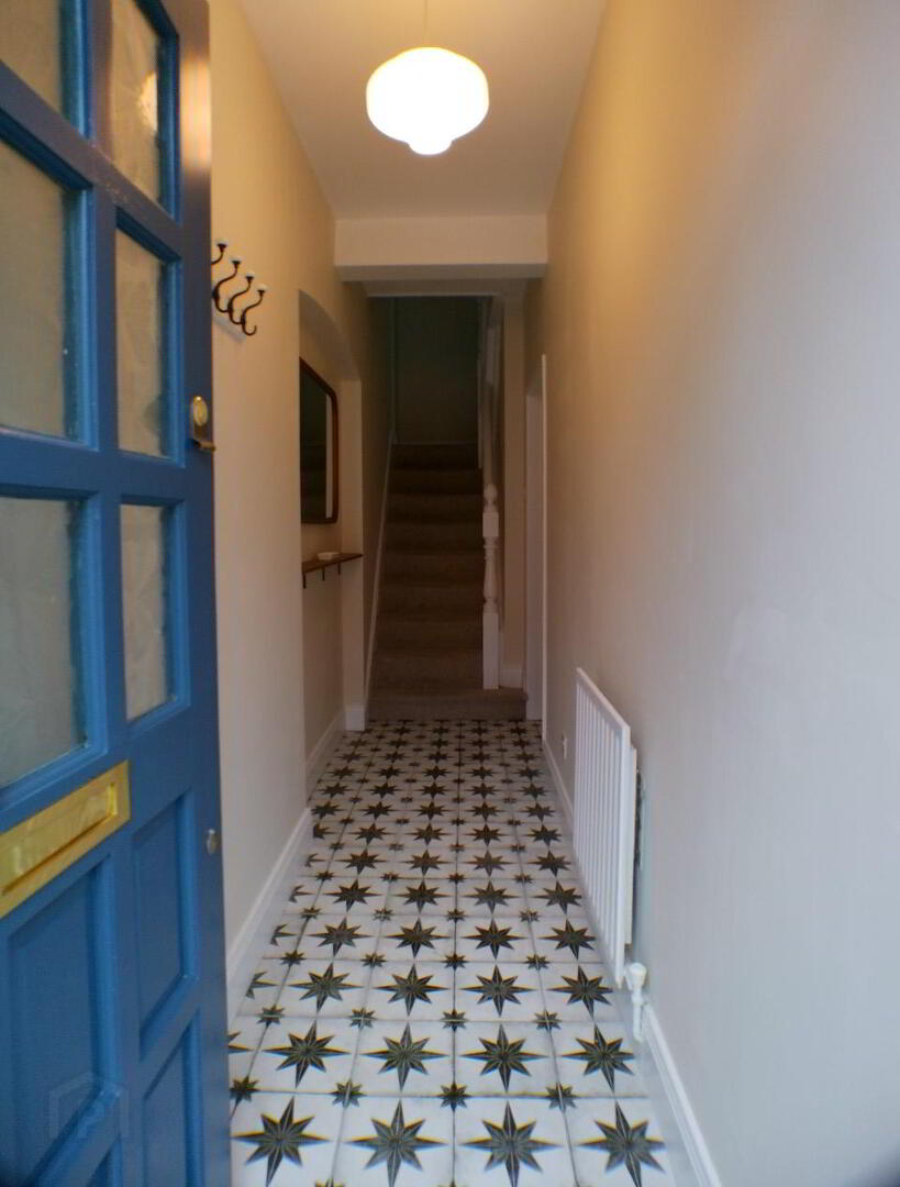 118 Walmer Street 2 of 14